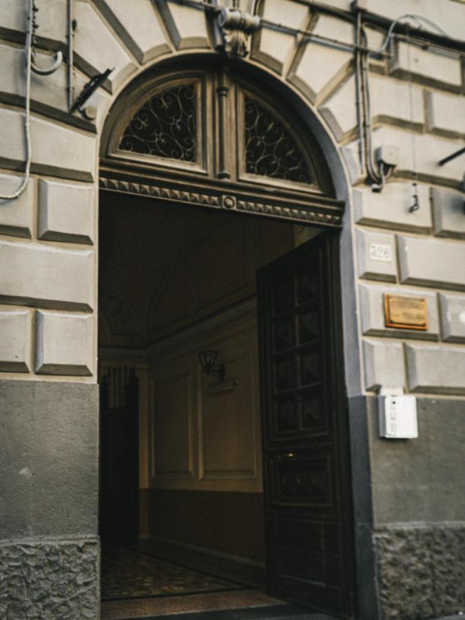 Апартаменти Casina Al Duomo Неаполь Екстер'єр фото
